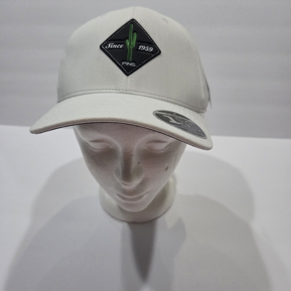NWT Ping White Baseball Cap 110 Flex Fit Tech - Picture 1 of 8